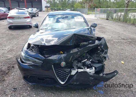 2024 Alfa Romeo Giulia Ti Rwd z USA, uszkodzony, nr VIN ZARFAMBN8R7684832